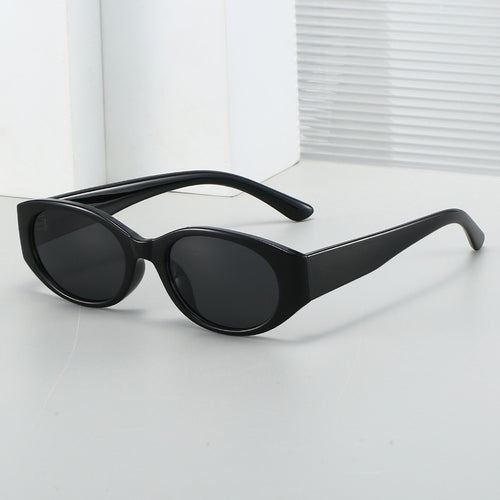 Women’s fashionable sunglasses with curved design and elegant shape Bowlift