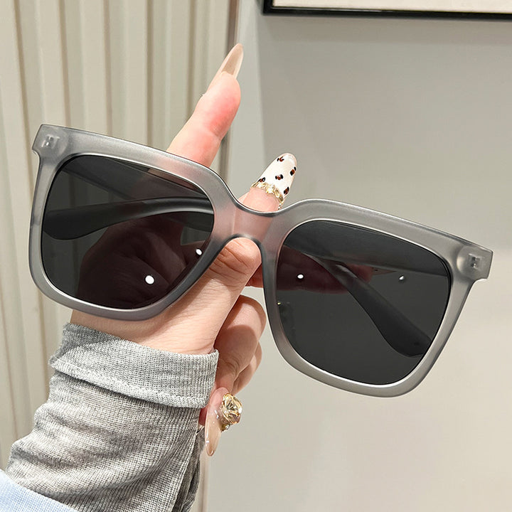 Women's oversized sunglasses with matte frame Bowlift
