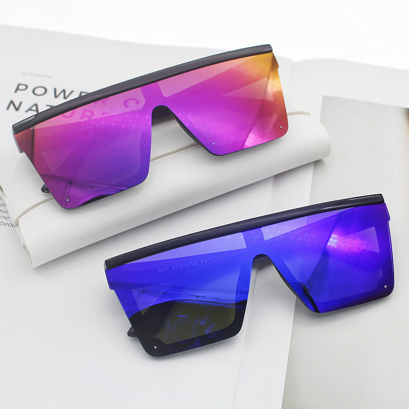 Women’s Sporty Sunglasses in Trendy Shield Design Bowlift
