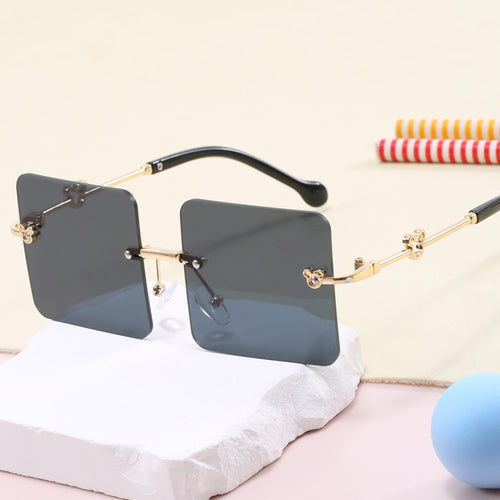 Women's square sunglasses with luxurious, high-quality frame Bowlift