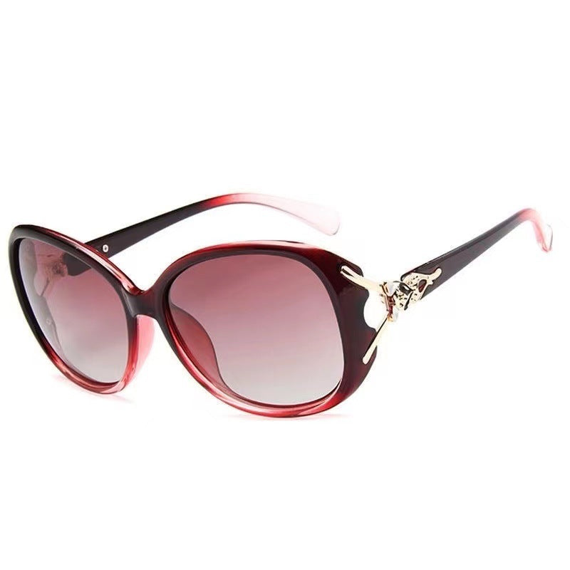Women's Fashion Cat-Eye Sunglasses with Exclusive Metal Design Bowlift