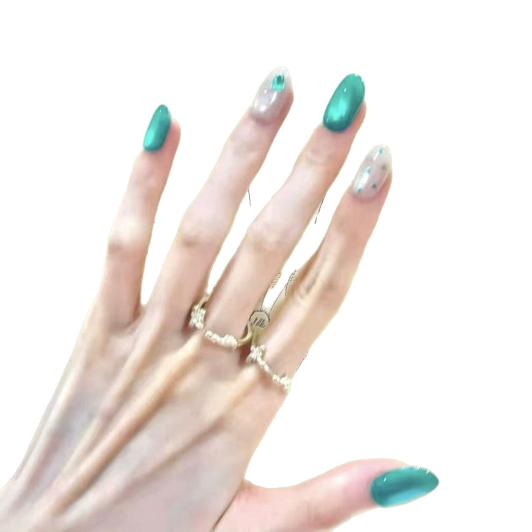 Stylish Press-On Nail Art Set Bowlift