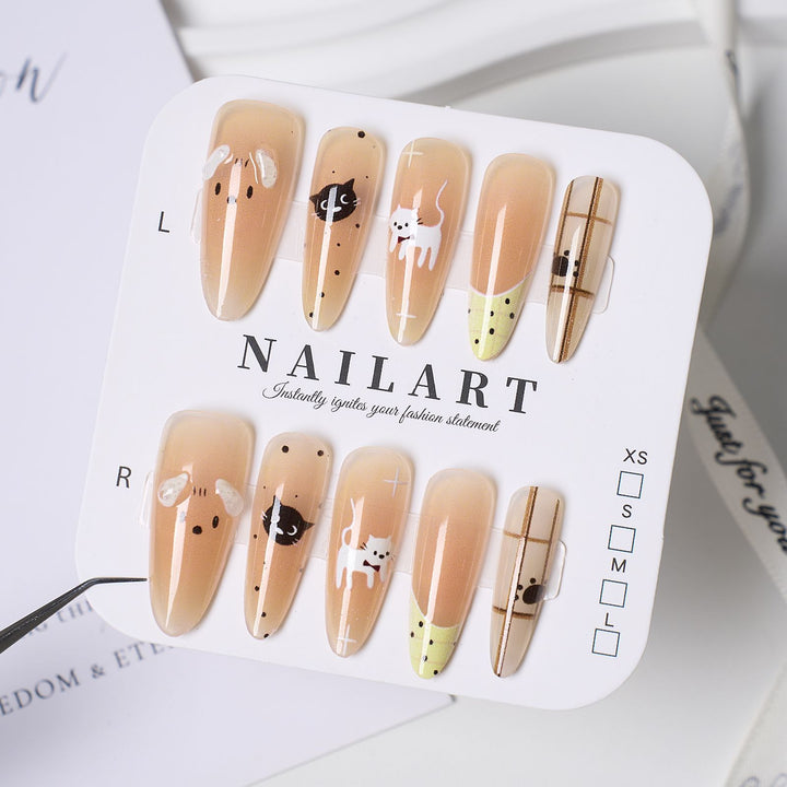 Cute Bear-Themed Press-On Nail Set Bowlift