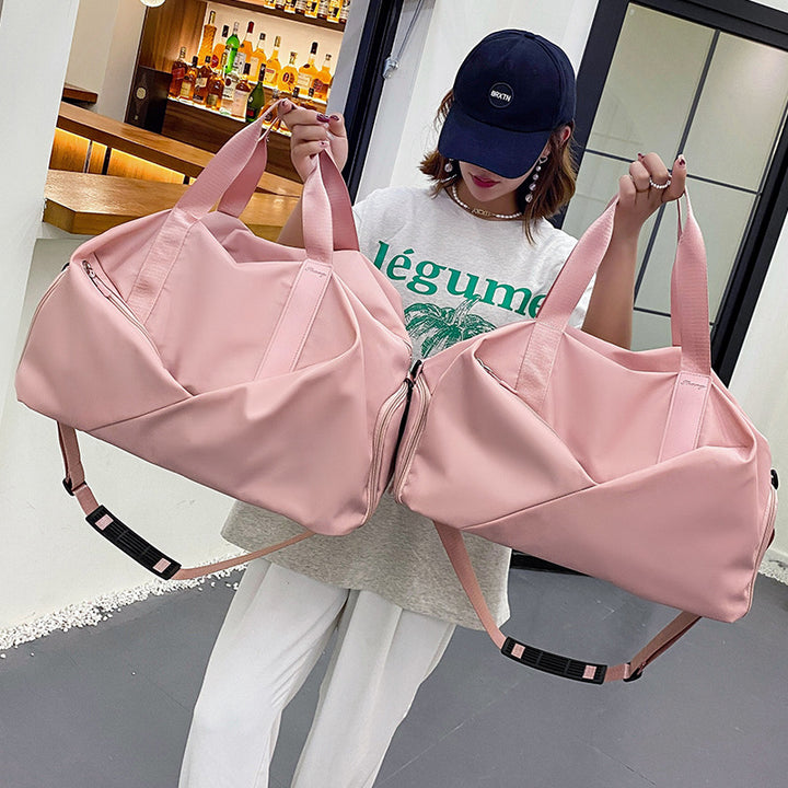 sporty travel bag with intelligent compartment design and adjustable shoulder strap Bowlift