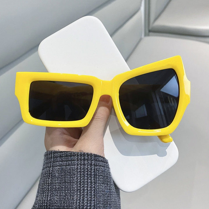 Sleek Oversized Square Sunglasses Bowlift