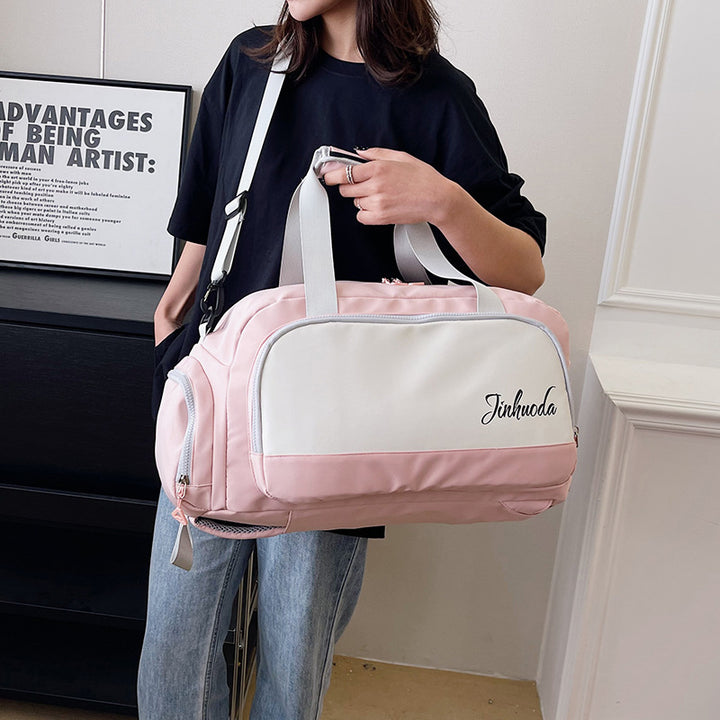 Sporty Travel Bag With Spacious Main Compartment And Practical Side Pockets Bowlift