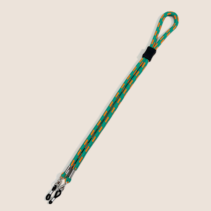 Adjustable Eyewear Retainer Bowlift
