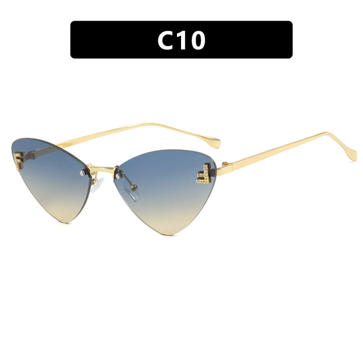 Women's extravagant Cat-Eye sunglasses with sparkling details Bowlift