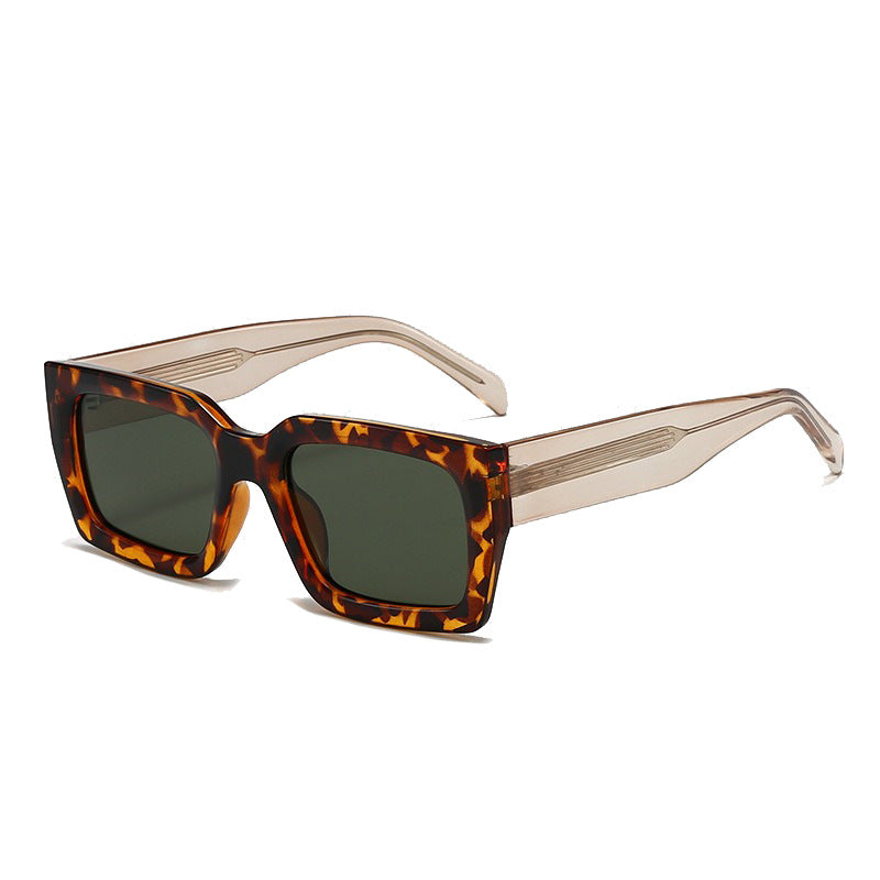 Women's Fashion Sunglasses in Trendy Tortoiseshell Design Bowlift