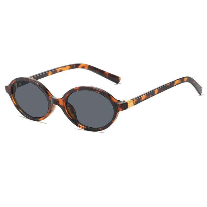 Vintage-Inspired Oval Frame Eyeglasses Bowlift
