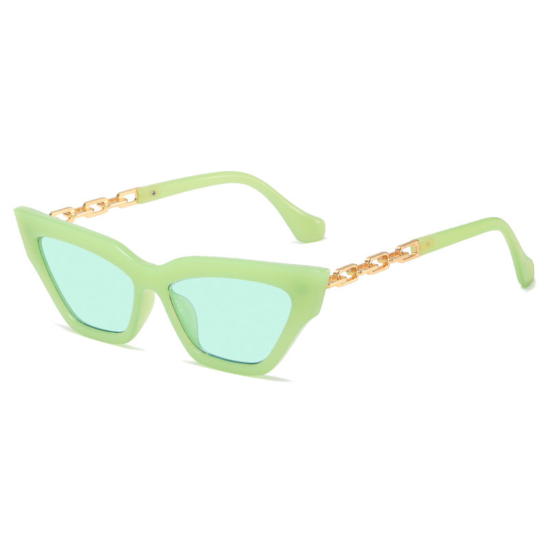 Women edgy cat-eye sunglasses with golden details Bowlift