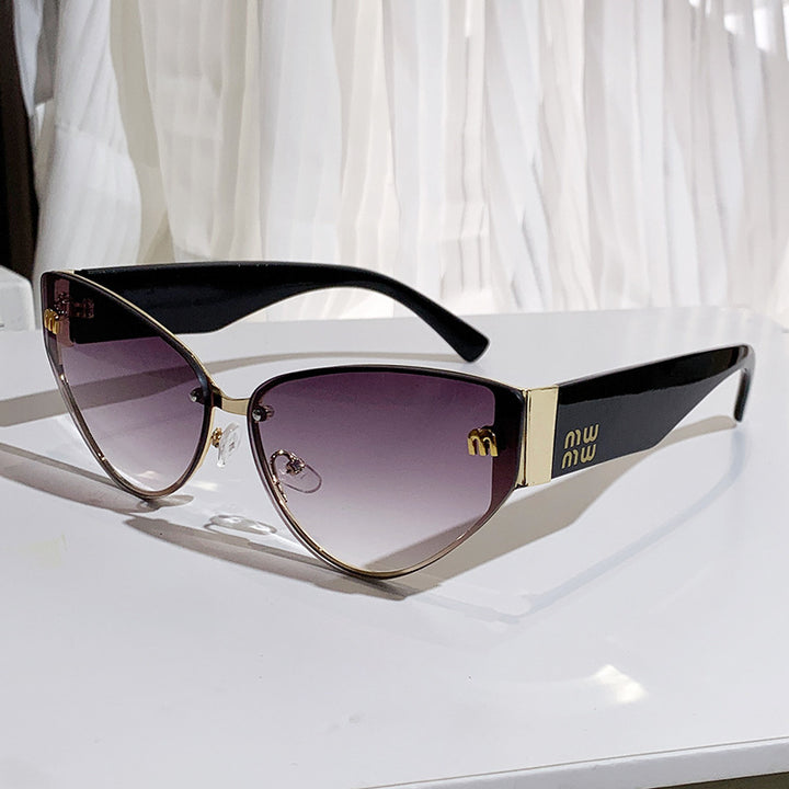 Women's Cat-Eye Sunglasses with Luxurious Frame and Mirrored Lenses Bowlift