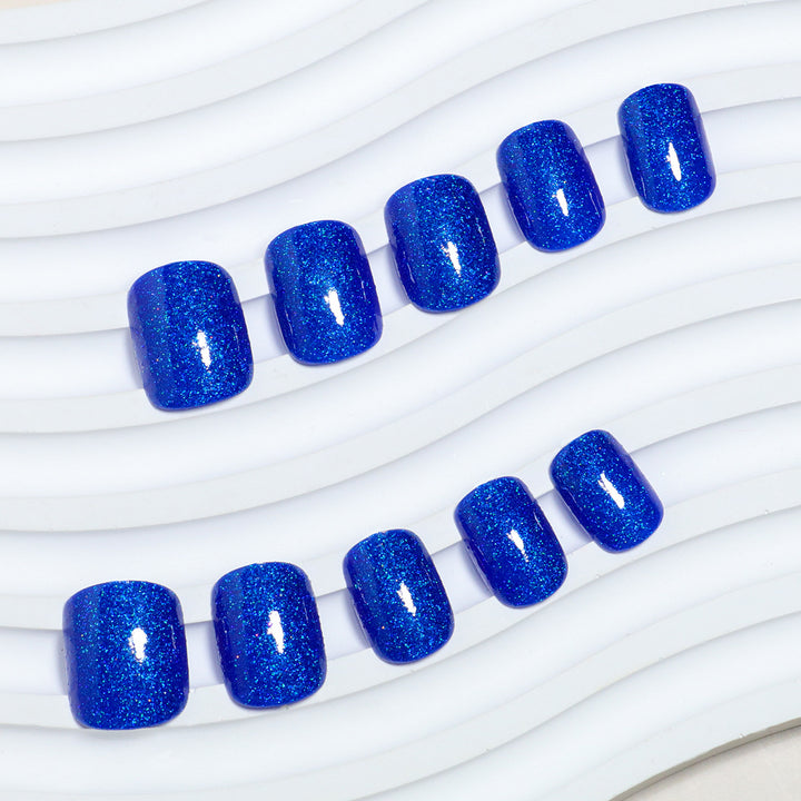 Glittering Nail Art Tips Bowlift