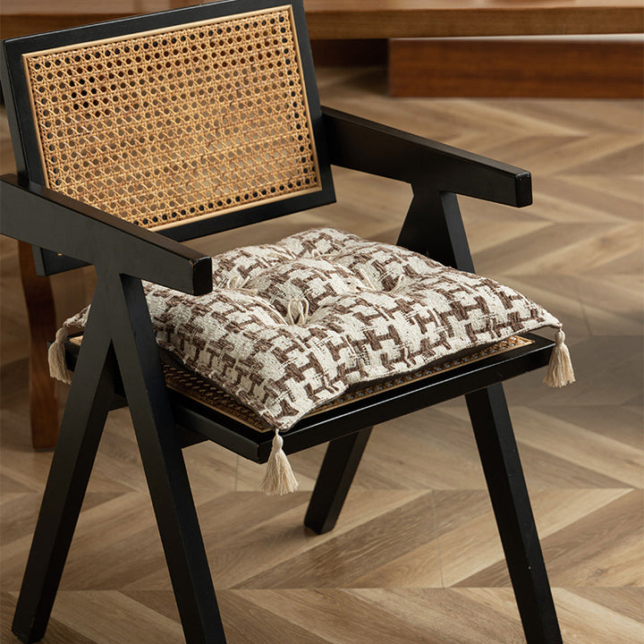 Decorative woven seat cushion with tufting and tassels Bowlift