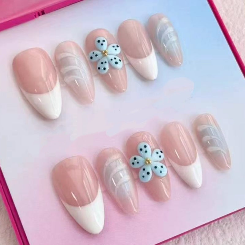 Artistic Floral and Star-Embellished Press-On Nail Set Bowlift