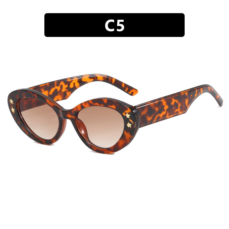Ladies Cat-Eye Sunglasses with Luxurious Plastic Frame and Decorative Accents Bowlift