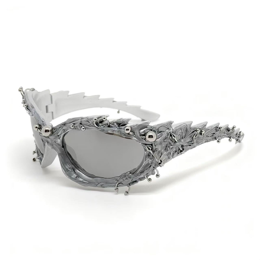Ladies extravagant designer sunglasses with eye-catching jewelry frame Bowlift