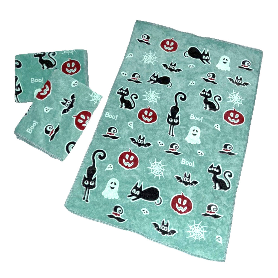 Terry Towel Set With Playful Halloween Motif Bowlift