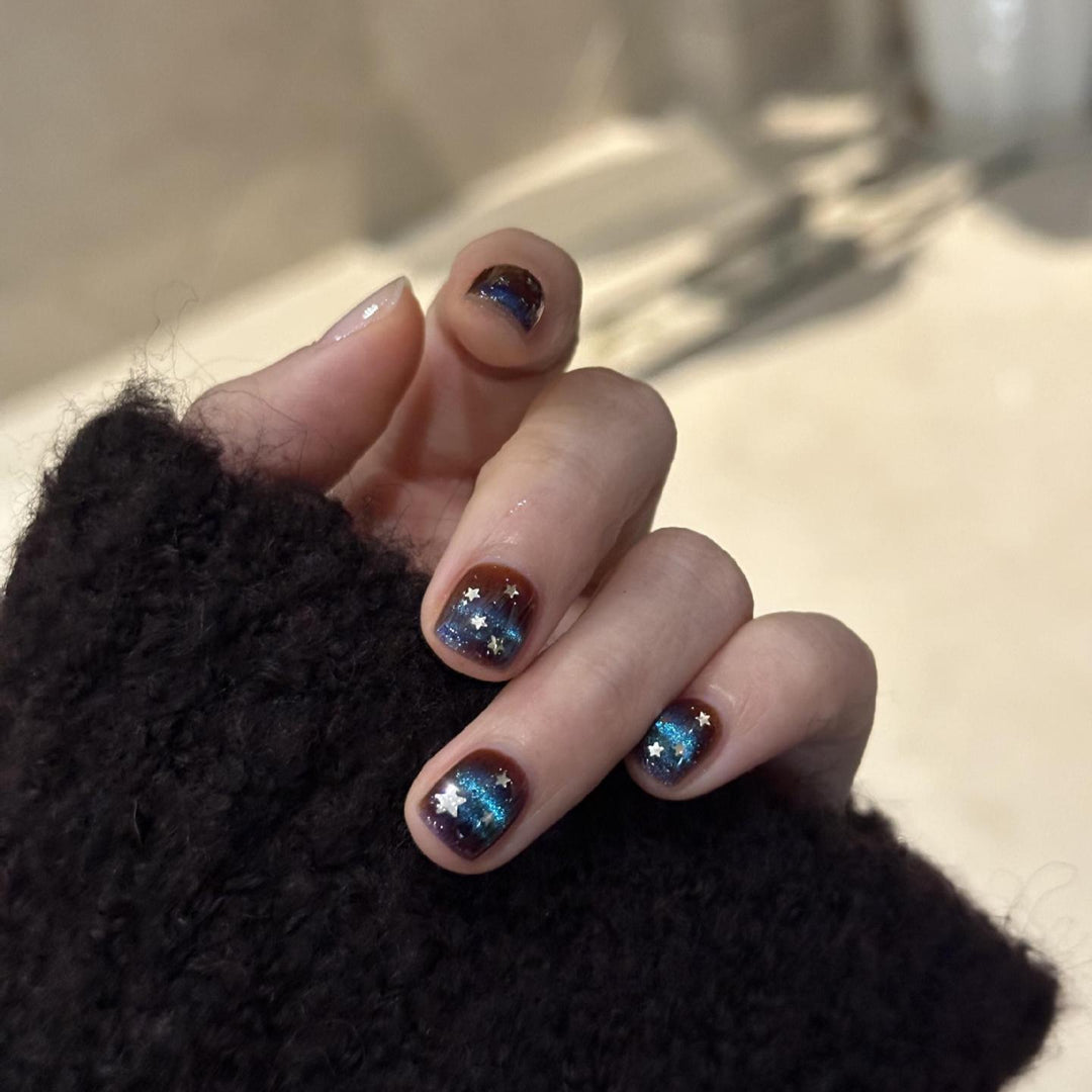 Glamorous Art Nails with Sparkling Star Design Bowlift