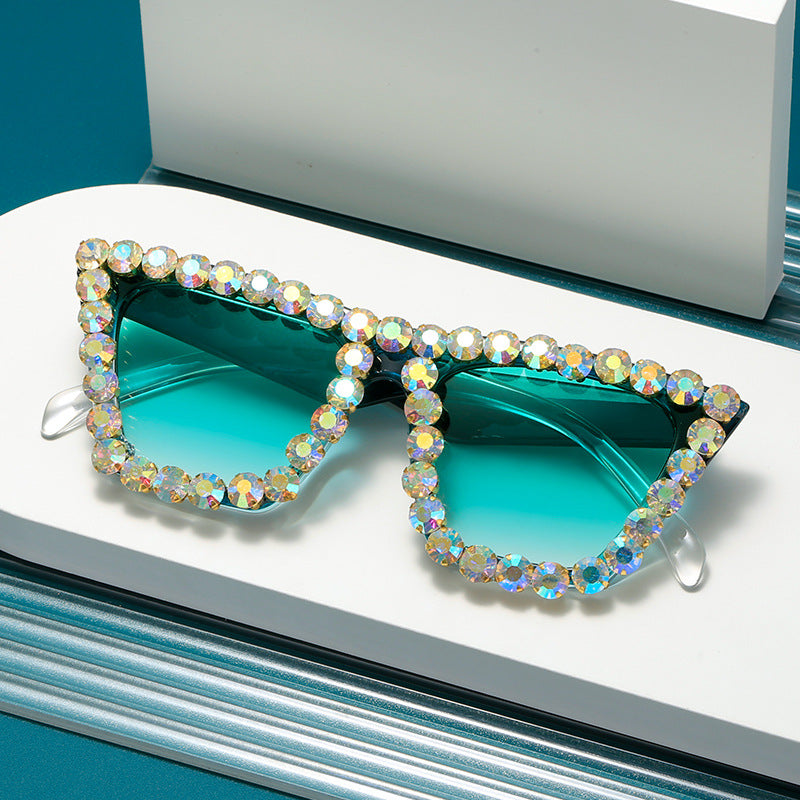 Women's extravagant sunglasses with glittering frame Bowlift