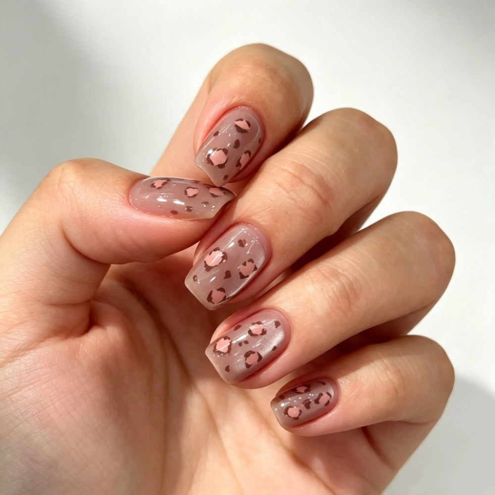 Acrylic nails with modern animal design Bowlift