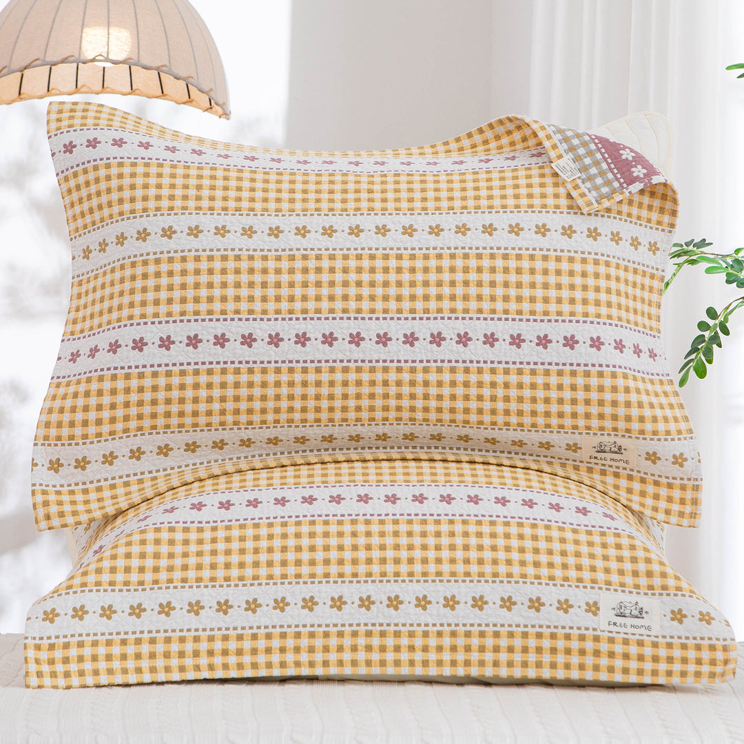 Women's pillowcase with modern checkered pattern Bowlift