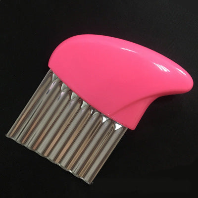 Practical dough cutter with ergonomic handle Bowlift
