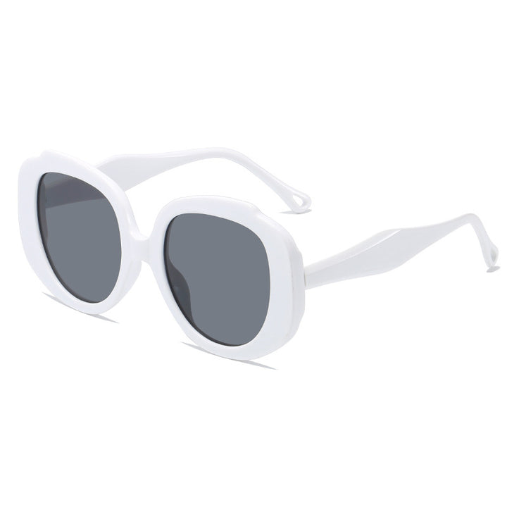 Women glamorous sunglasses with modern frame and UV protection Bowlift