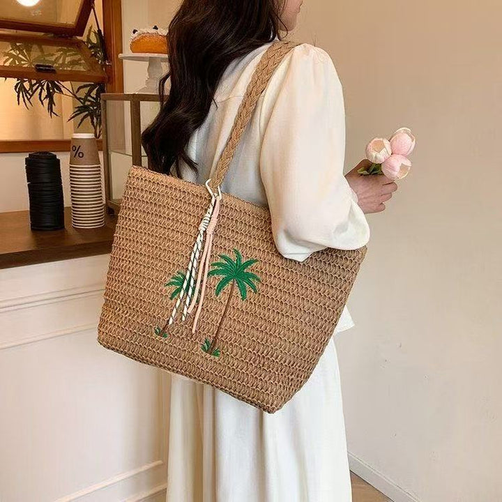 Summer basket bag with palm pattern Bowlift