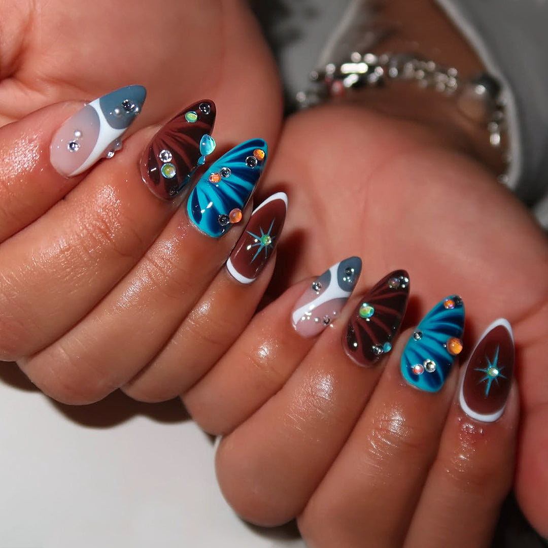 Artificial nails with elaborate 3D applications and colorful designs Bowlift