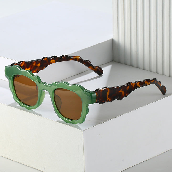 Unique Shaped Frame Sunglasses Bowlift