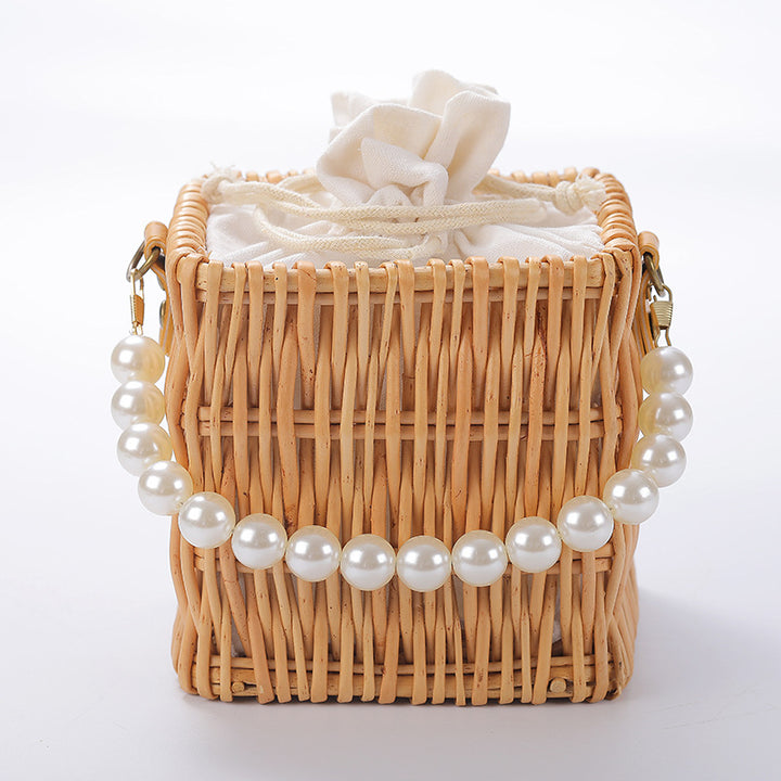 Elegant Picnic Basket Bowlift