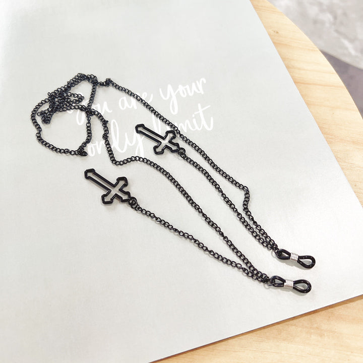 Cross-Design Eyewear Chain Bowlift
