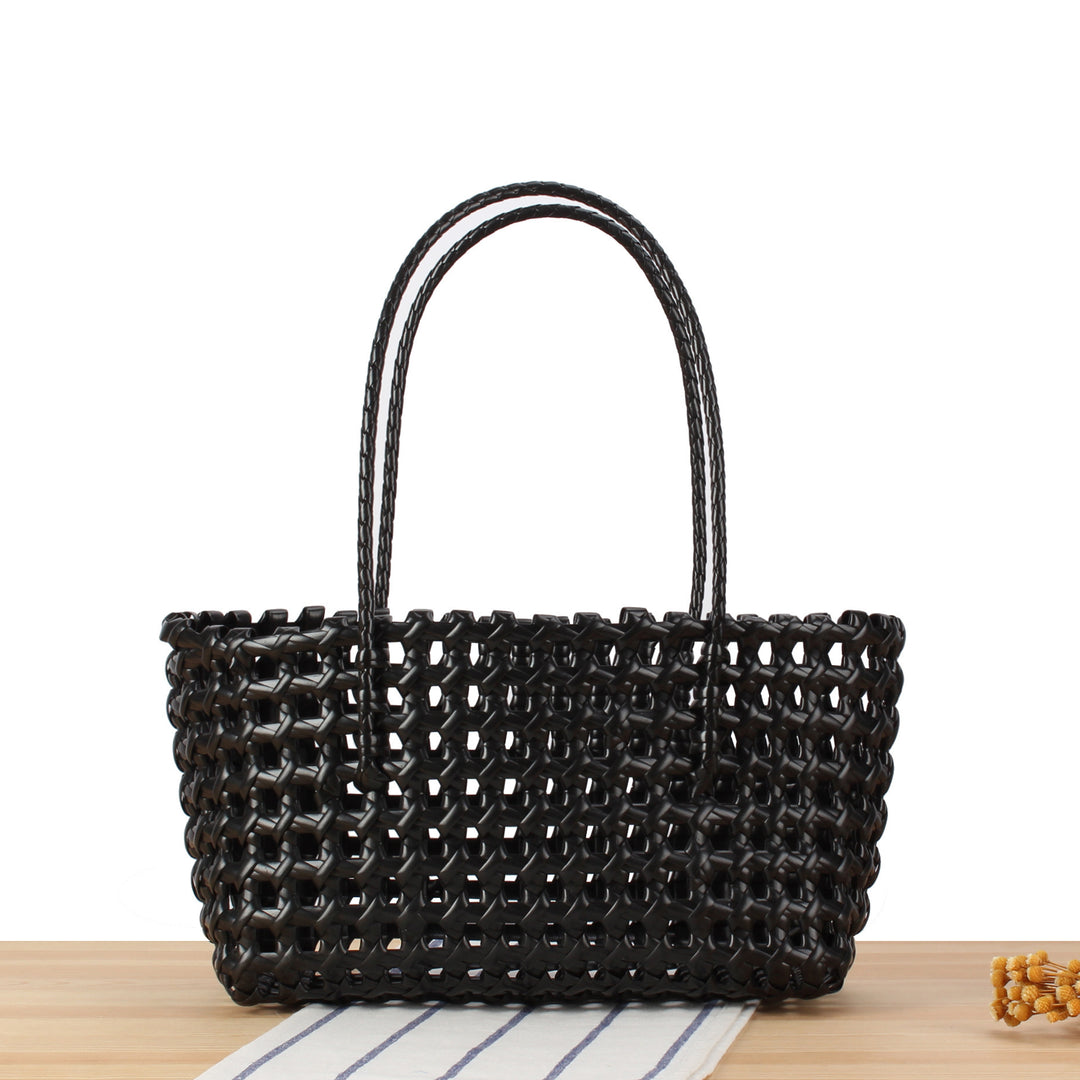 Stylish willow bag with modern grid design Bowlift