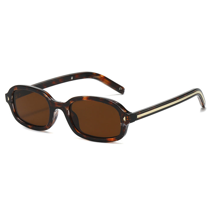Retro-Inspired Rectangular Sunglasses Bowlift