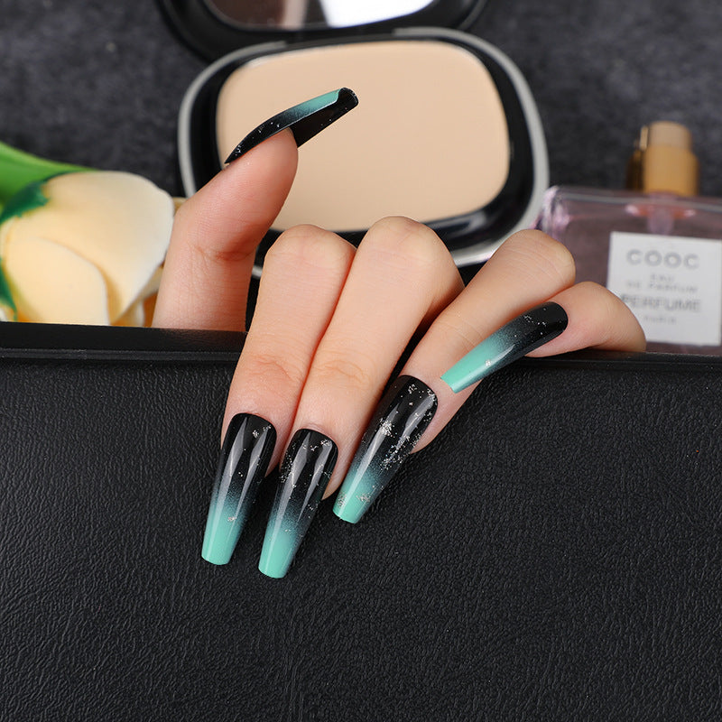 Elegant artificial nails with gold accents Bowlift