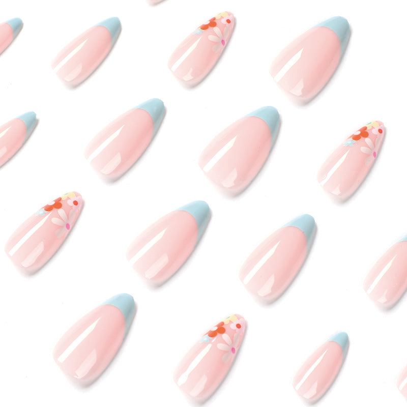 Artful Nail Art in Modern Floral Design Bowlift