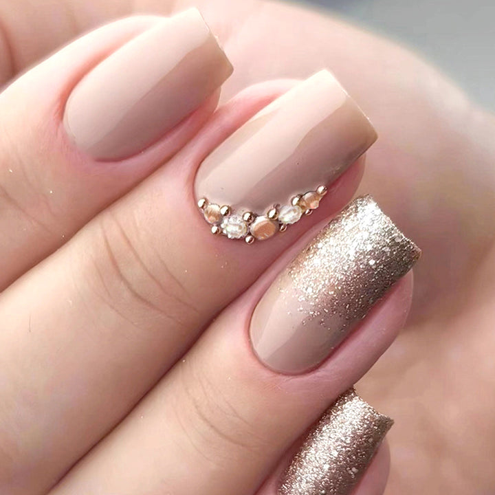 Glamorous Glitter and Crystal Nail Art Tips Bowlift