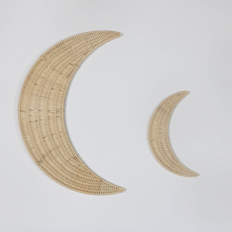 Wall decoration made of handwoven rattan in moon design Bowlift