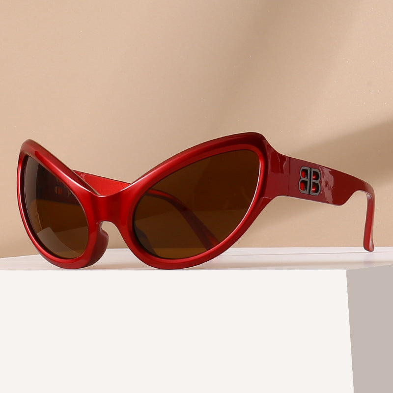 Ladies elegant Cat-Eye sunglasses with high-quality UV protection lenses Bowlift