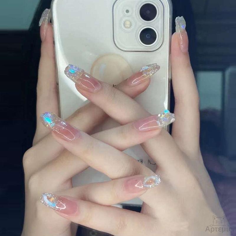 Artificial Glamorous Heart Nail Tips Bowlift