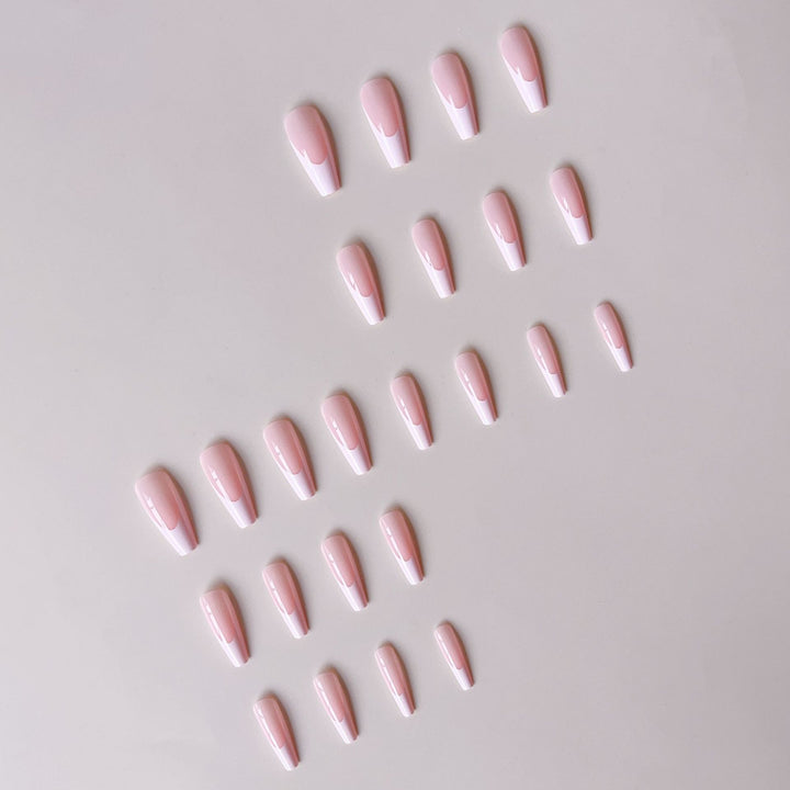 Acrylic nail set in stylish French Design Bowlift