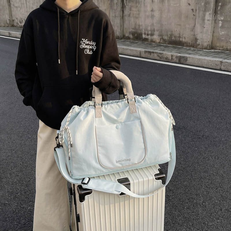 Multi-Functional Travel Duffel Bag with Adjustable Strap Bowlift
