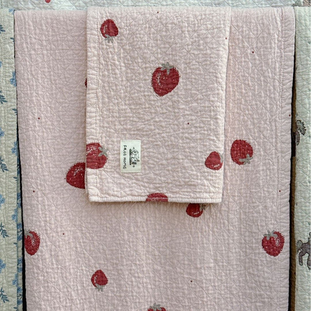 Ladies cuddly blanket with cute horse motif Bowlift