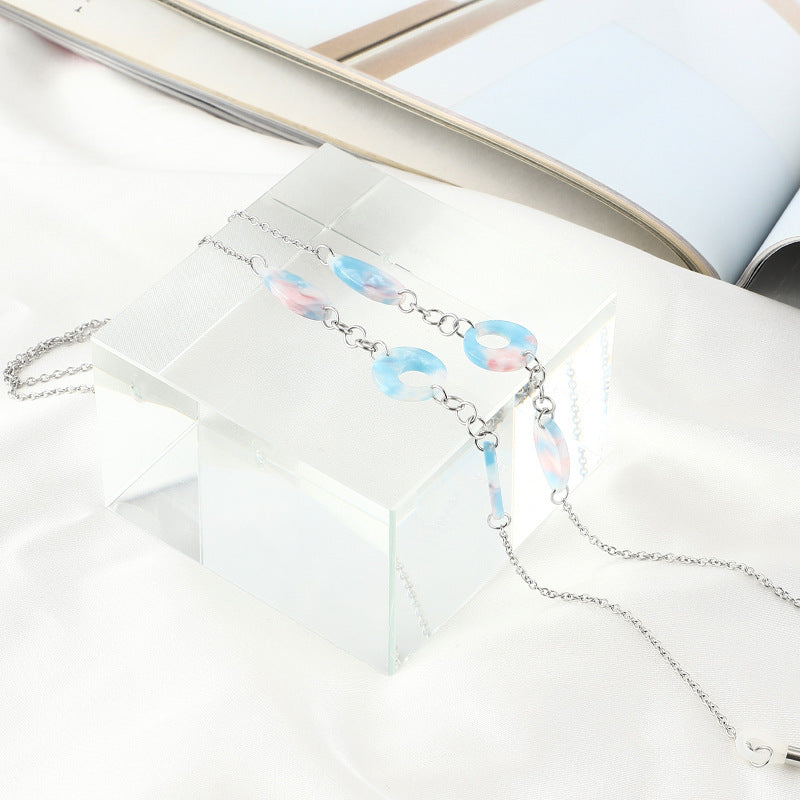 Stylish Eyewear Chain Bowlift