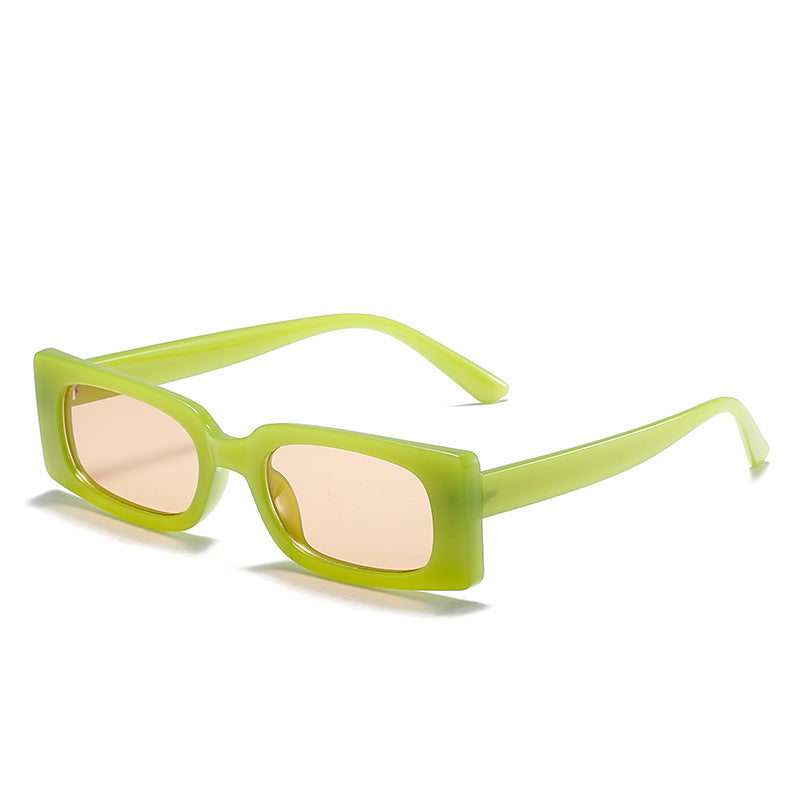 Women's sunglasses in modern retro style Bowlift