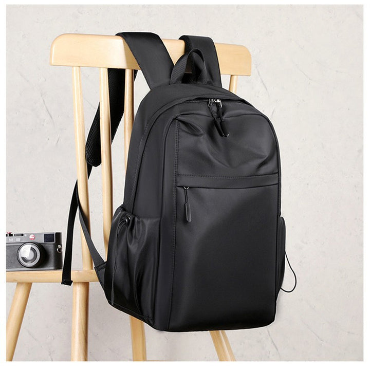 Backpack with Ergonomic Carrying System and Innovative Storage Compartment Bowlift