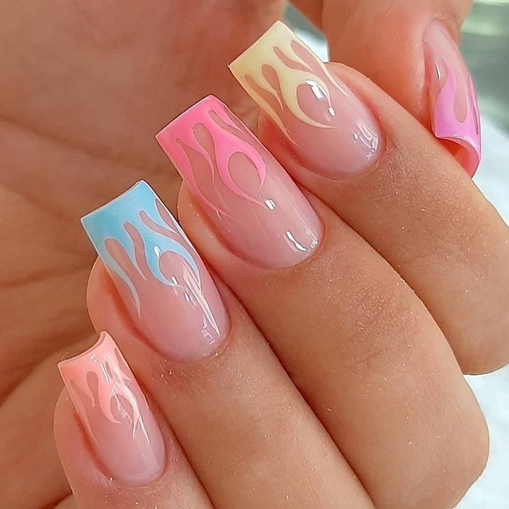 Nail art set with creative gradient and stylish flame details Bowlift