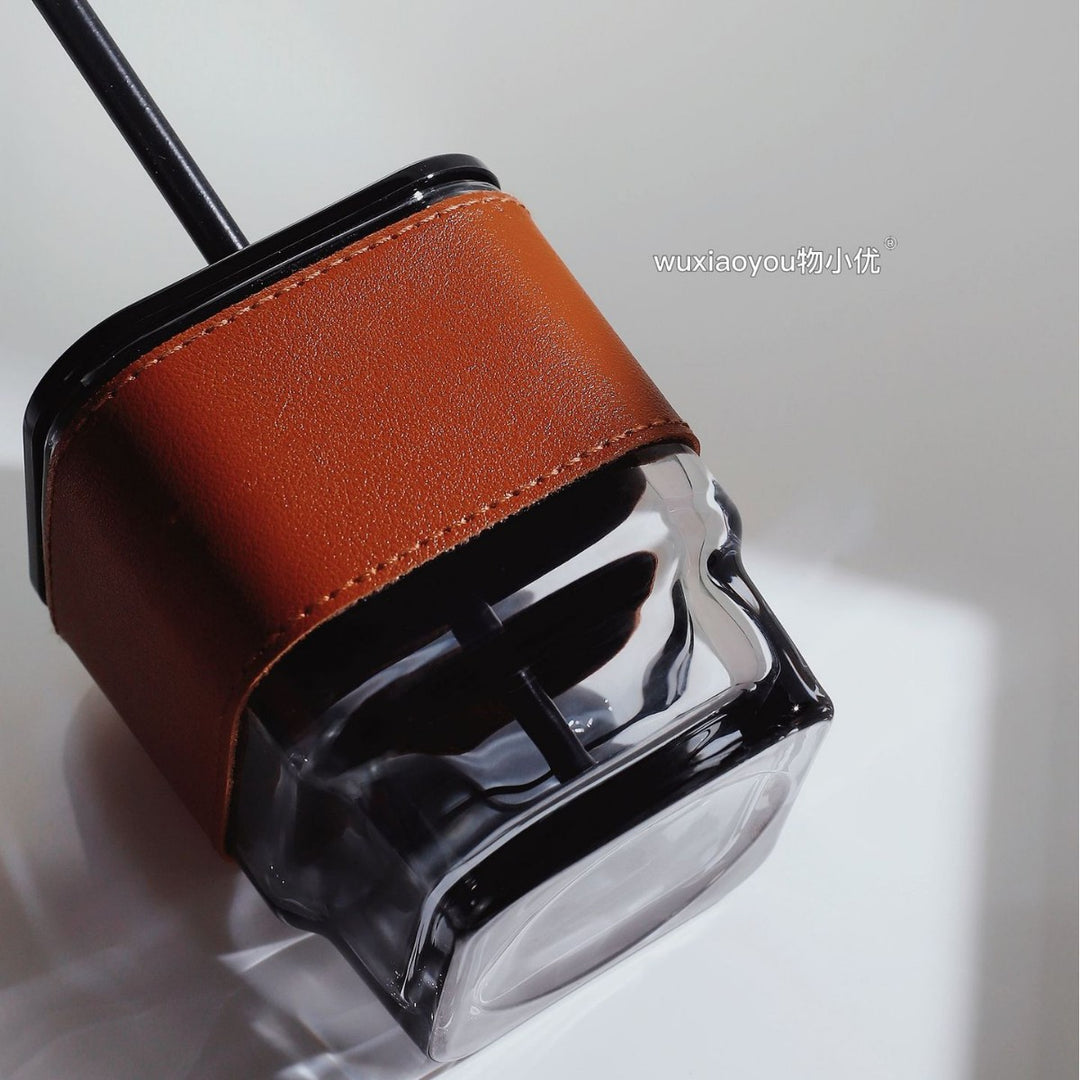 Women's trendy drinking cup with high-quality leather cover Bowlift