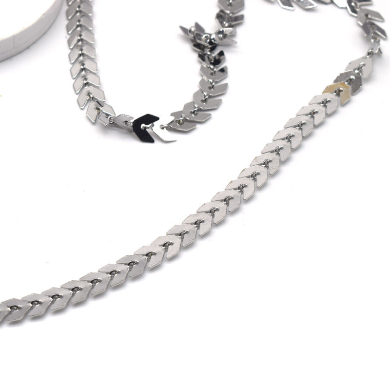 Elegant Gold Plated Eyewear Chain Bowlift